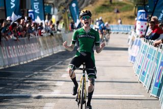 Archie Ryan winning stage 7b of the Tour de l'Avenir 2023