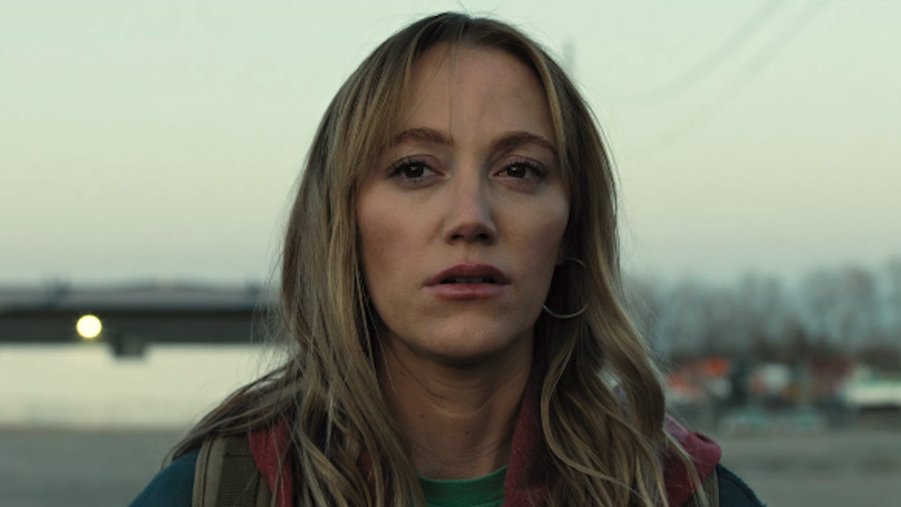 Maika Monroe as Kenna in Reminders Of Him