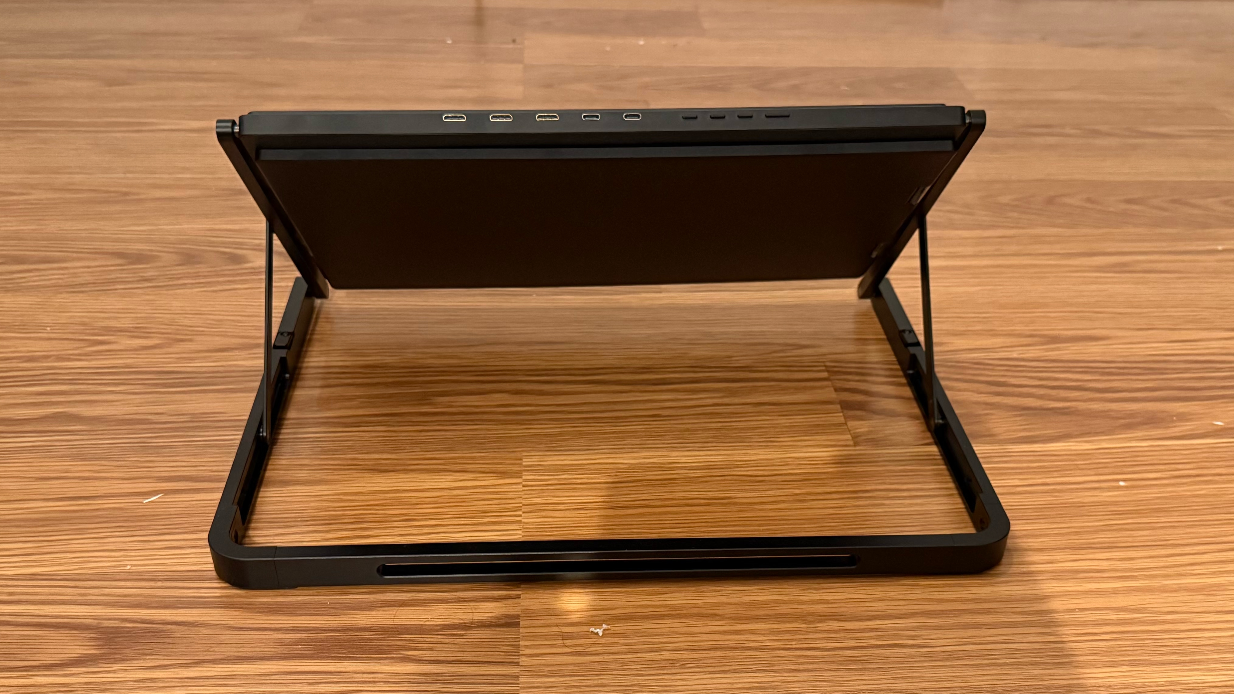 Aura Triple Aero 15.6 Pro Max