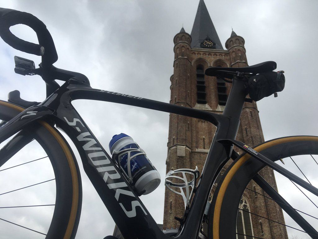 No rim brakes on this Specialized S-Works Venge ViAS (Fernando Gaviria social media)