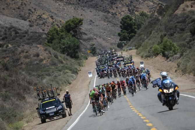50km to go and the field begins to chase.