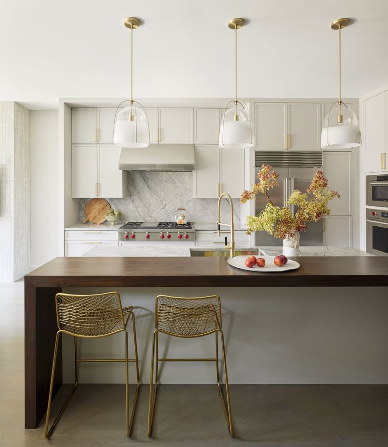 10 Split-level Kitchen Island Ideas Creating Sociable Spaces 