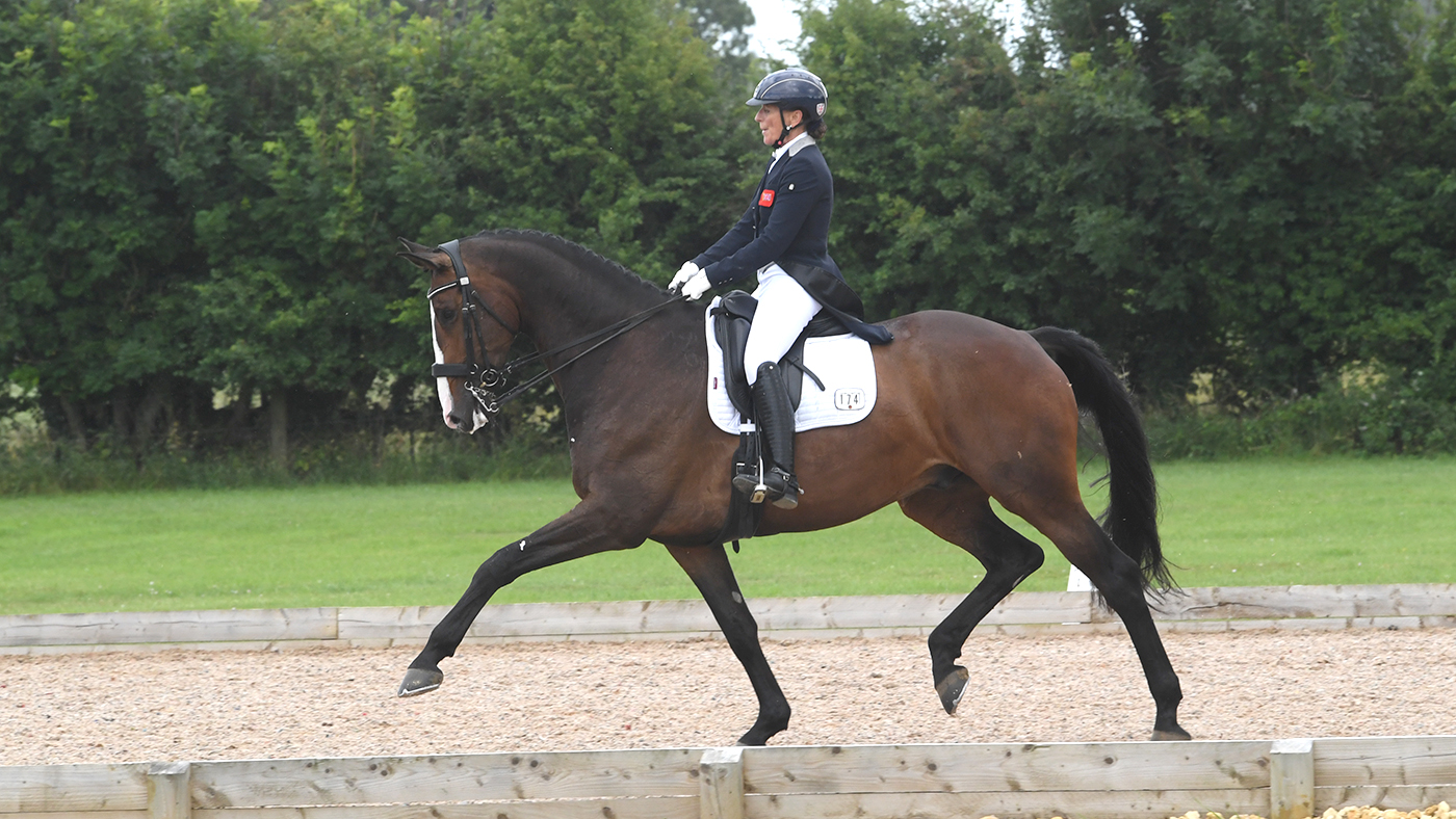 HENRIETTE-ANDERSEN-ZACKERY-II_402014841_712229692.jpg