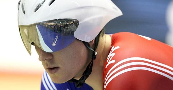 Geraint Thomas (Great Britain) awaits the start of his 4000m individual pursuit qualifying session.