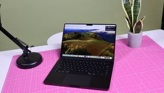 MacBook Pro 14 M3 Max (2023) on a desk