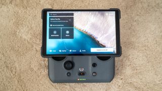 DJI Mavic Pro 4 DJI RC 2 智能遙控器展示大屏