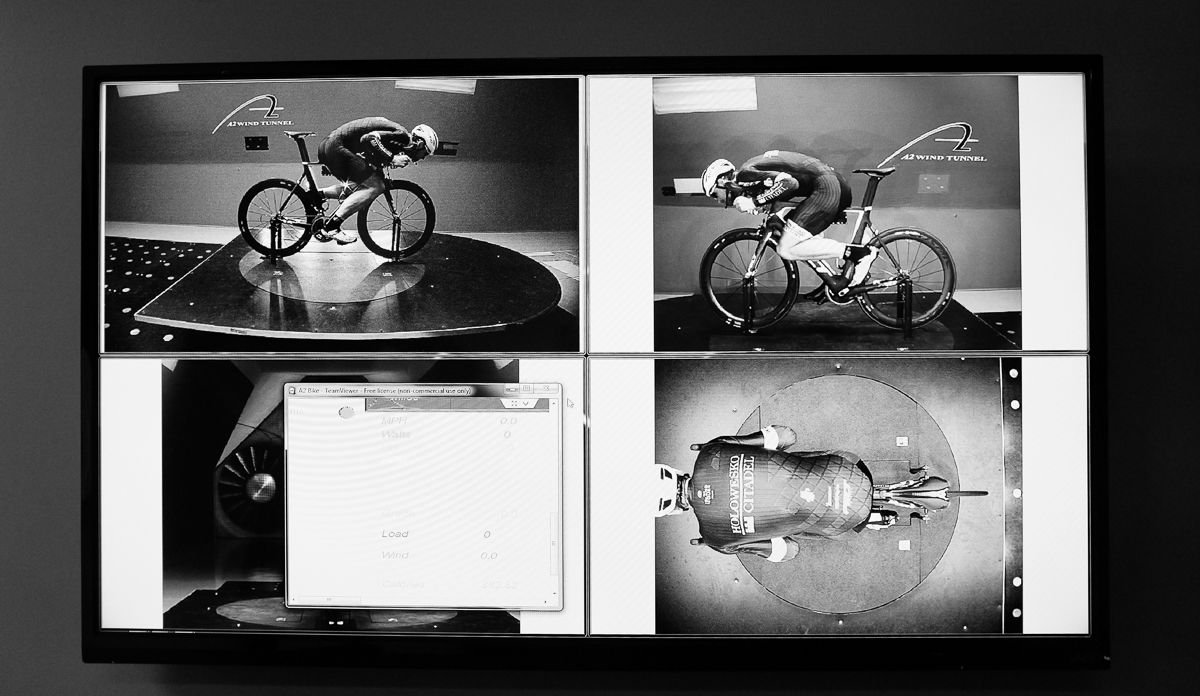 Computers assist the technicians in dialling in rider position