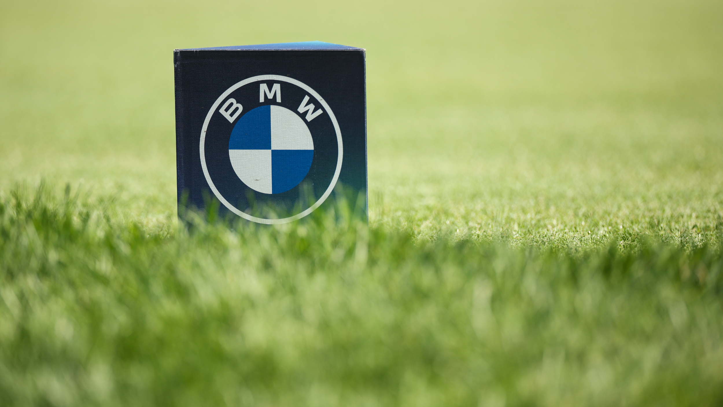 A BMW Championship tee marker