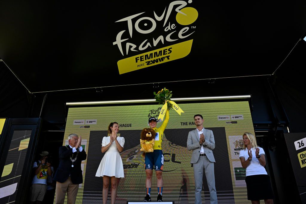 Charlotte Kool pulled on the first yellow jersey at the 2024 Tour de France Femmes