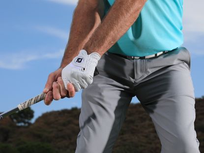 Stop Hitting Irons To The Right