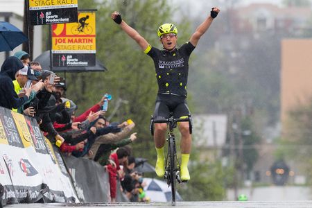 Robin Carpenter (Holowesko-Citadel) celebrates the stage and overall Joe Martin victory