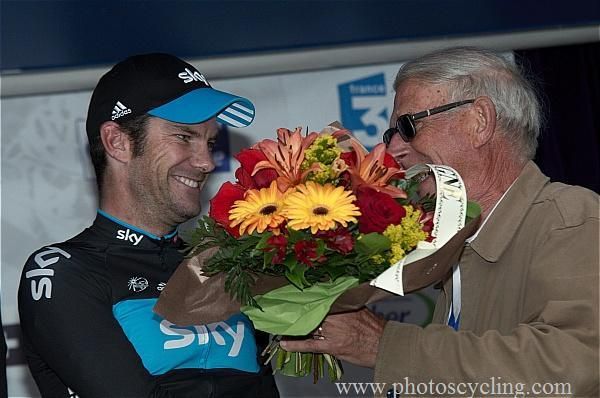 Greg Henderson (Sky) gets the flowers for third place