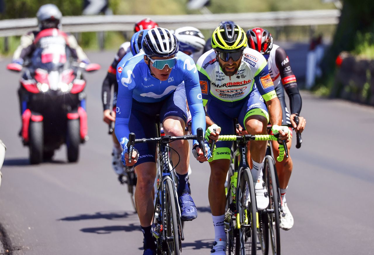 Giro d'Italia 2021 - 104th Edition - 17th stage Canazei - Sega di Ala 193 km - 26/05/2021 - Matteo Jorgenson (USA - Movistar Team) - Andrea Pasqualon (ITA - Intermarche' - Wanty - Gobert Materiaux) - photo Luca Bettini/BettiniPhoto&Acirc;&copy;2021