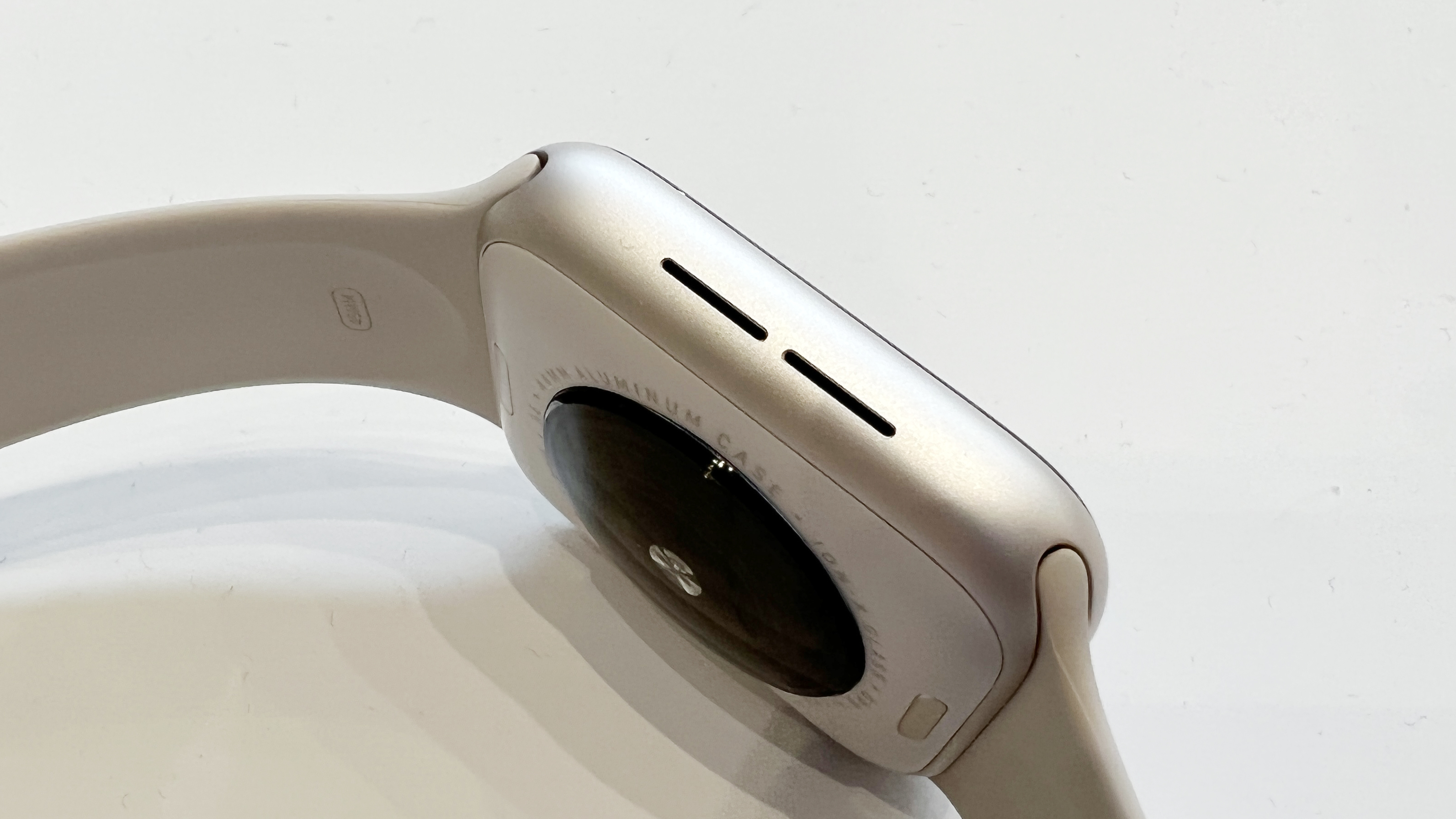 Image of the new Apple Watch SE 2