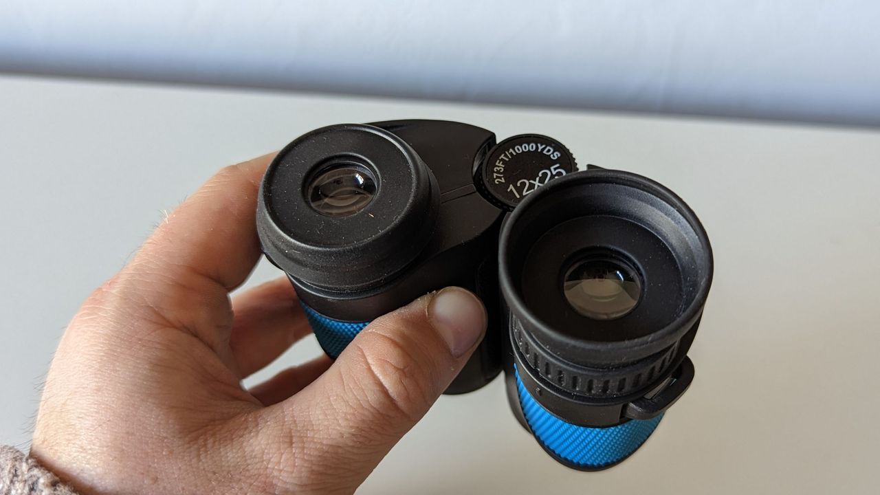 Occer 12x25 binoculars close-up of eyepieces