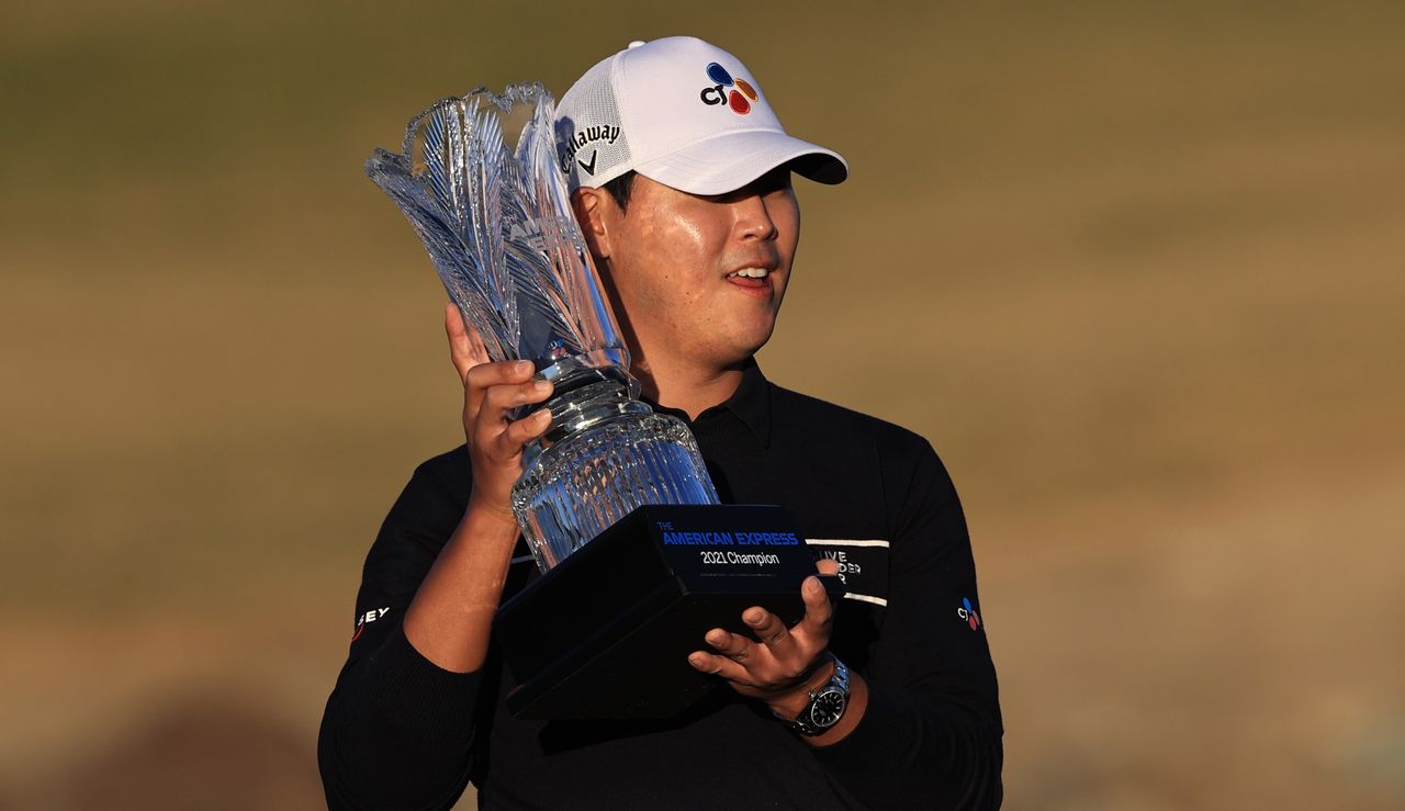 Si Woo Kim wins The American Express