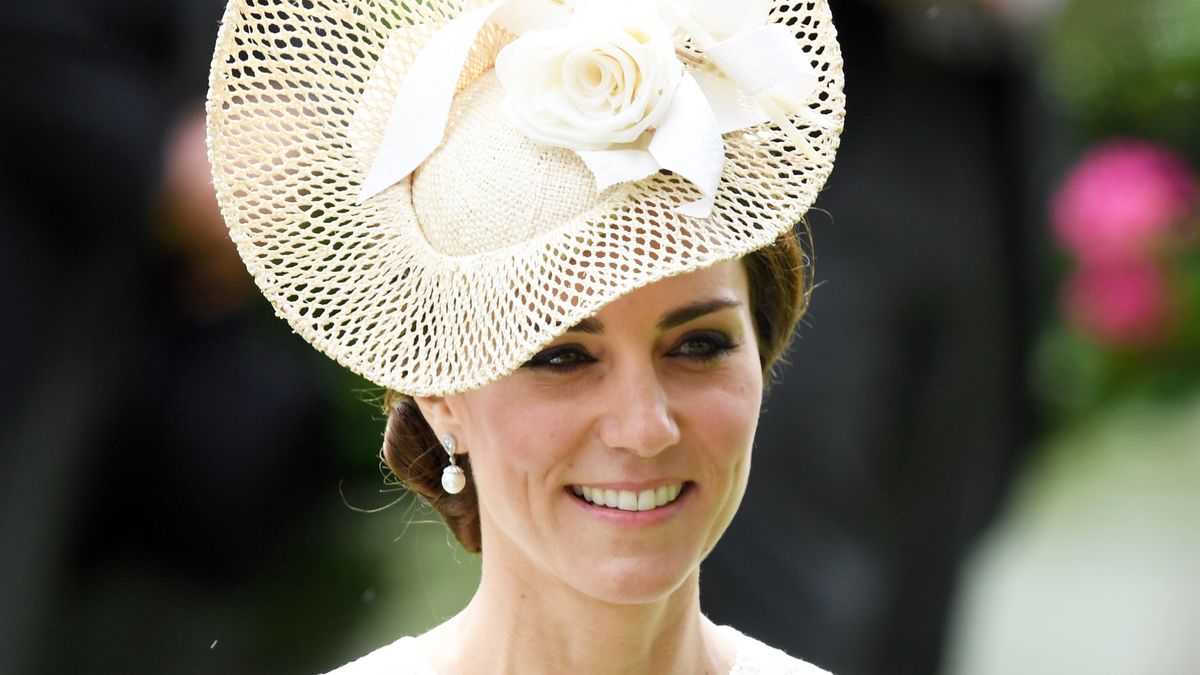 We're utterly obsessed with Kate Middleton's stunning sheer lace Ascot ...