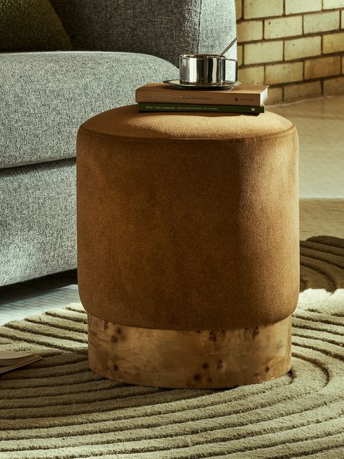 Marie Pouf in Caramel
