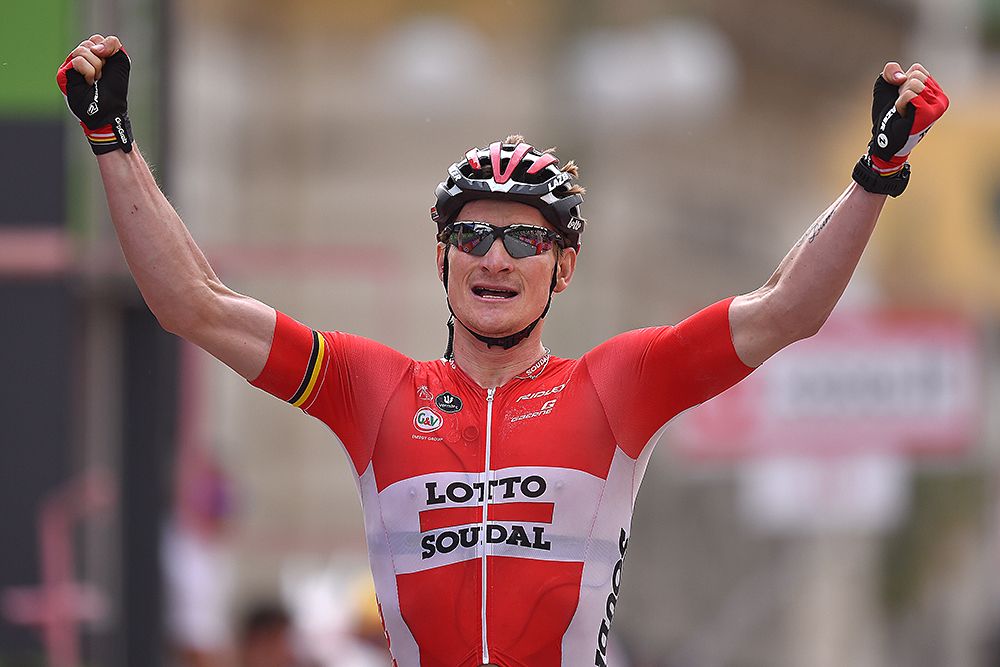 Andre Greipel (Lotto Soudal) wins stage 5 Giro d'Italia