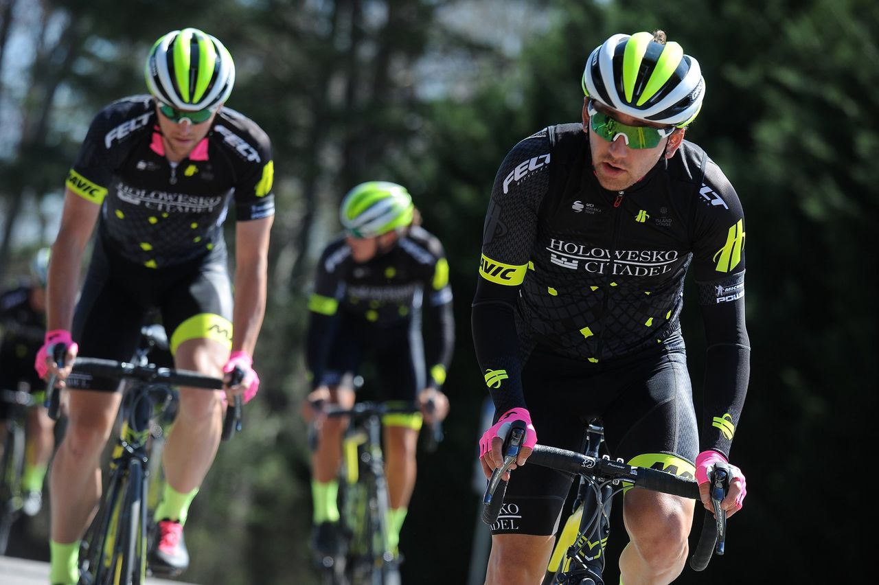 Holowesko-Citadel riders train in the new 2017 team kit.