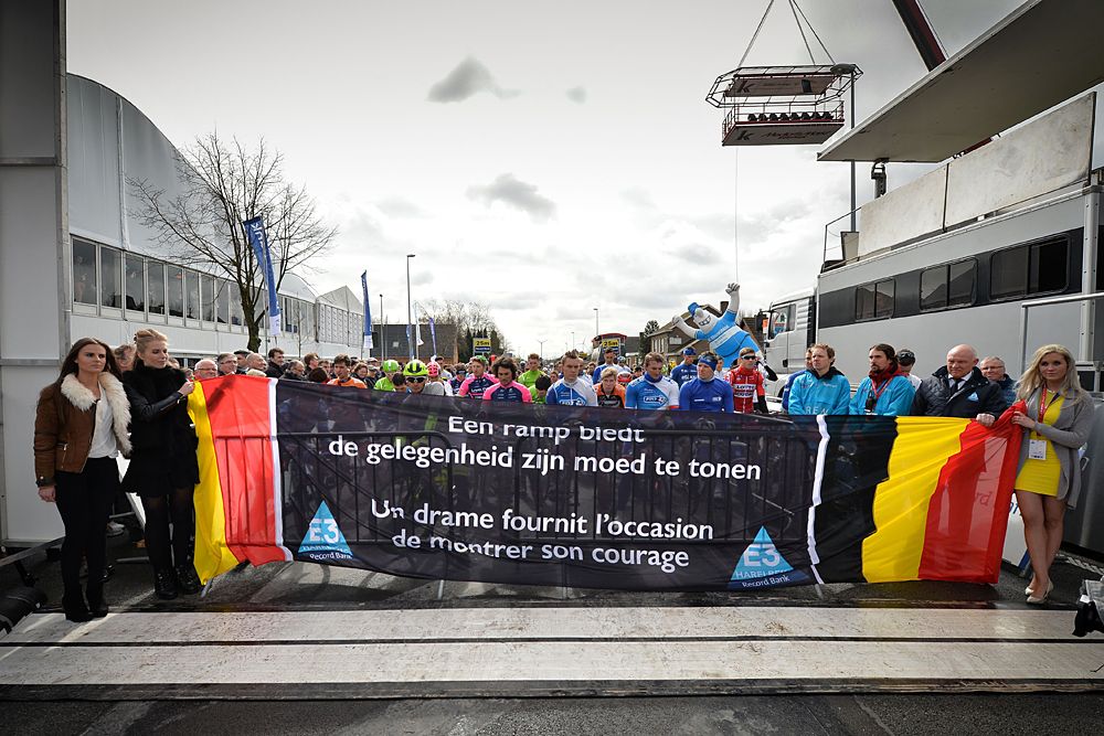&ldquo;A tragedy provides the opportunity to show your courage.&rdquo; on the banner at E3 Harelbeke
