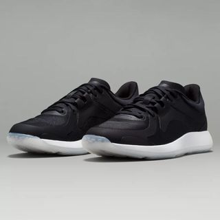 lululemon strongfeel trainers