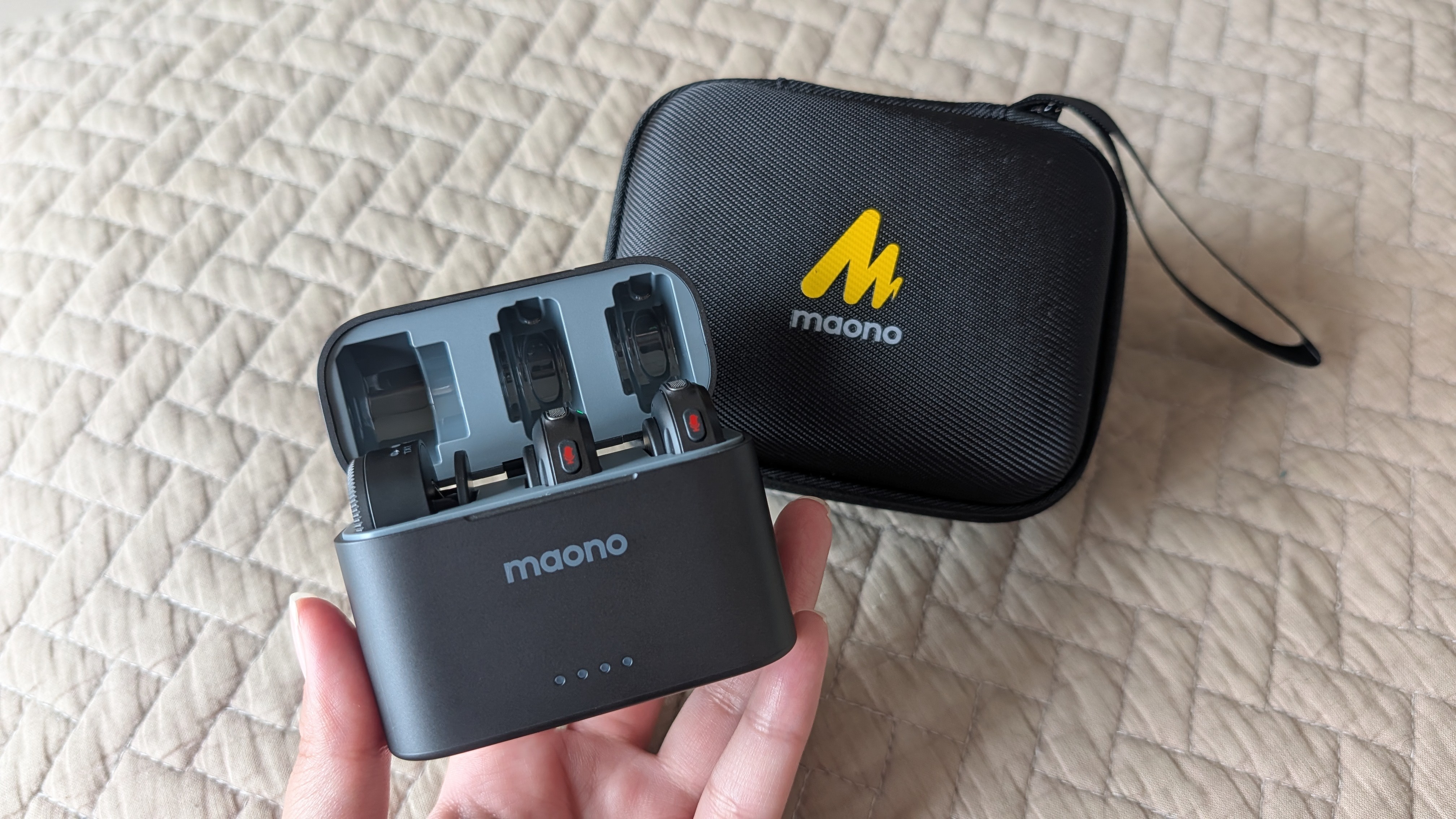 Maono T5 Wave combo kit Wireless Lavalier Microphone for iPhone/Android/Camera/PC