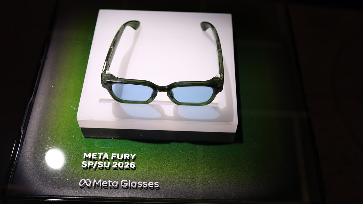Meta Essilor Luxottica AI Glasses