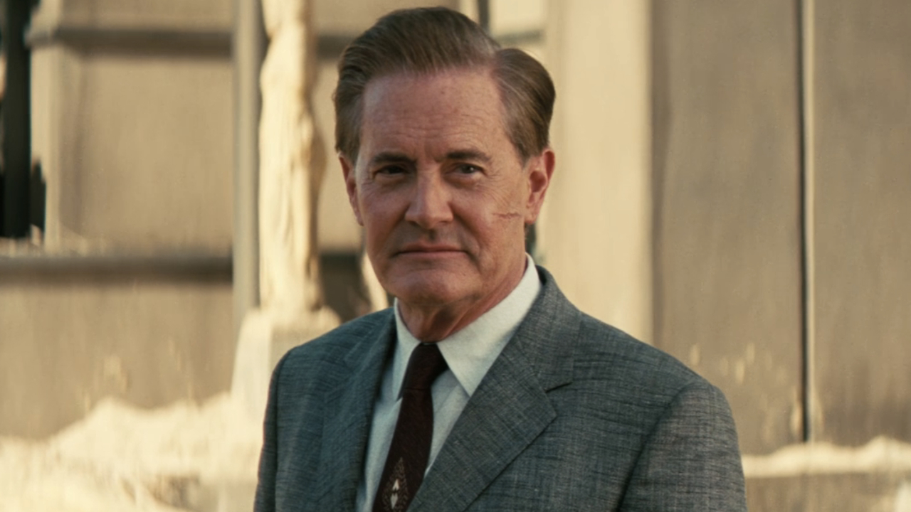 Hank MacLean (Kyle MacLachlan) speaks to Lucy on Fallout.