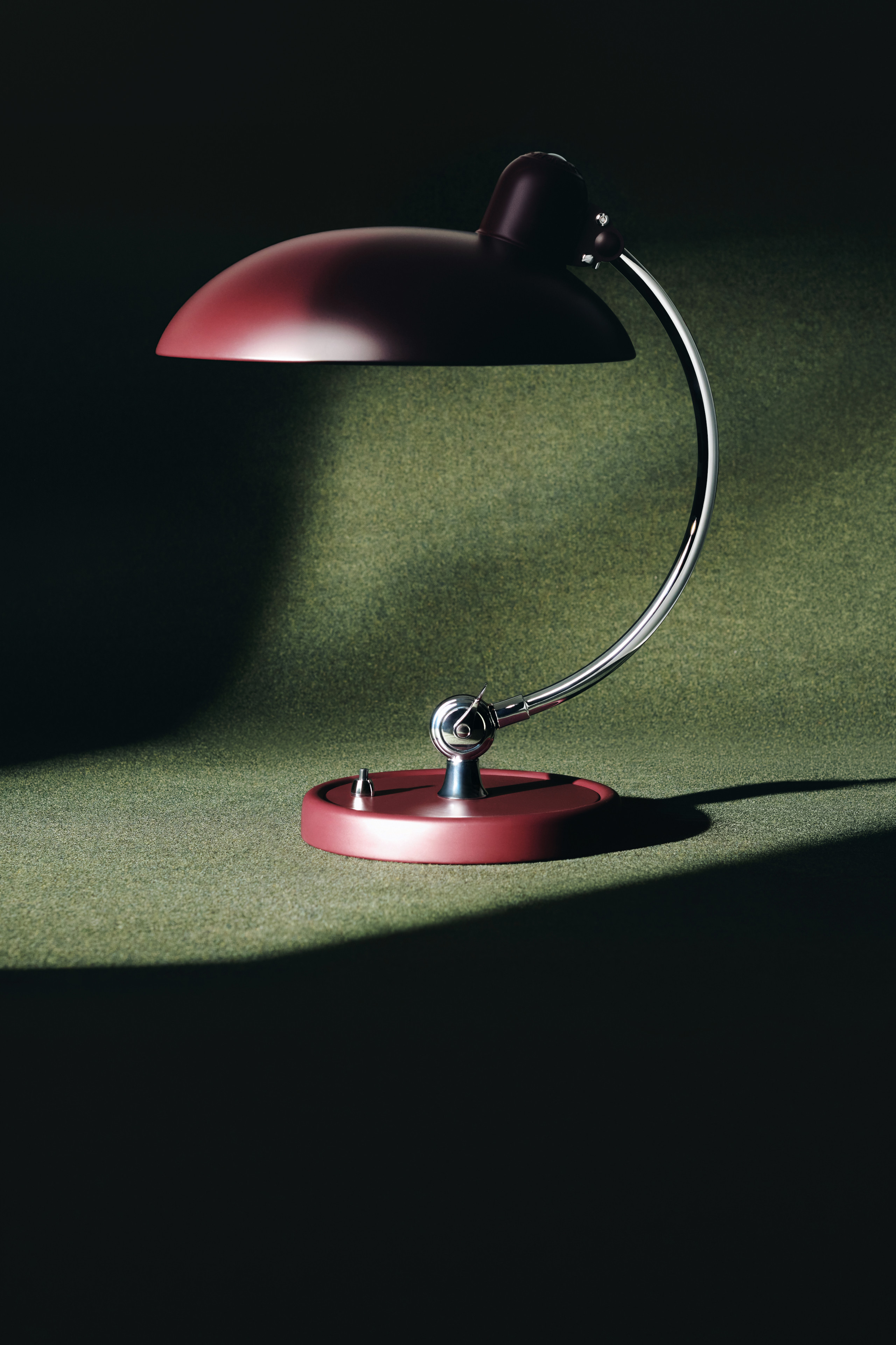 Kaiser Idell Luxus 6631-T desk lamp
