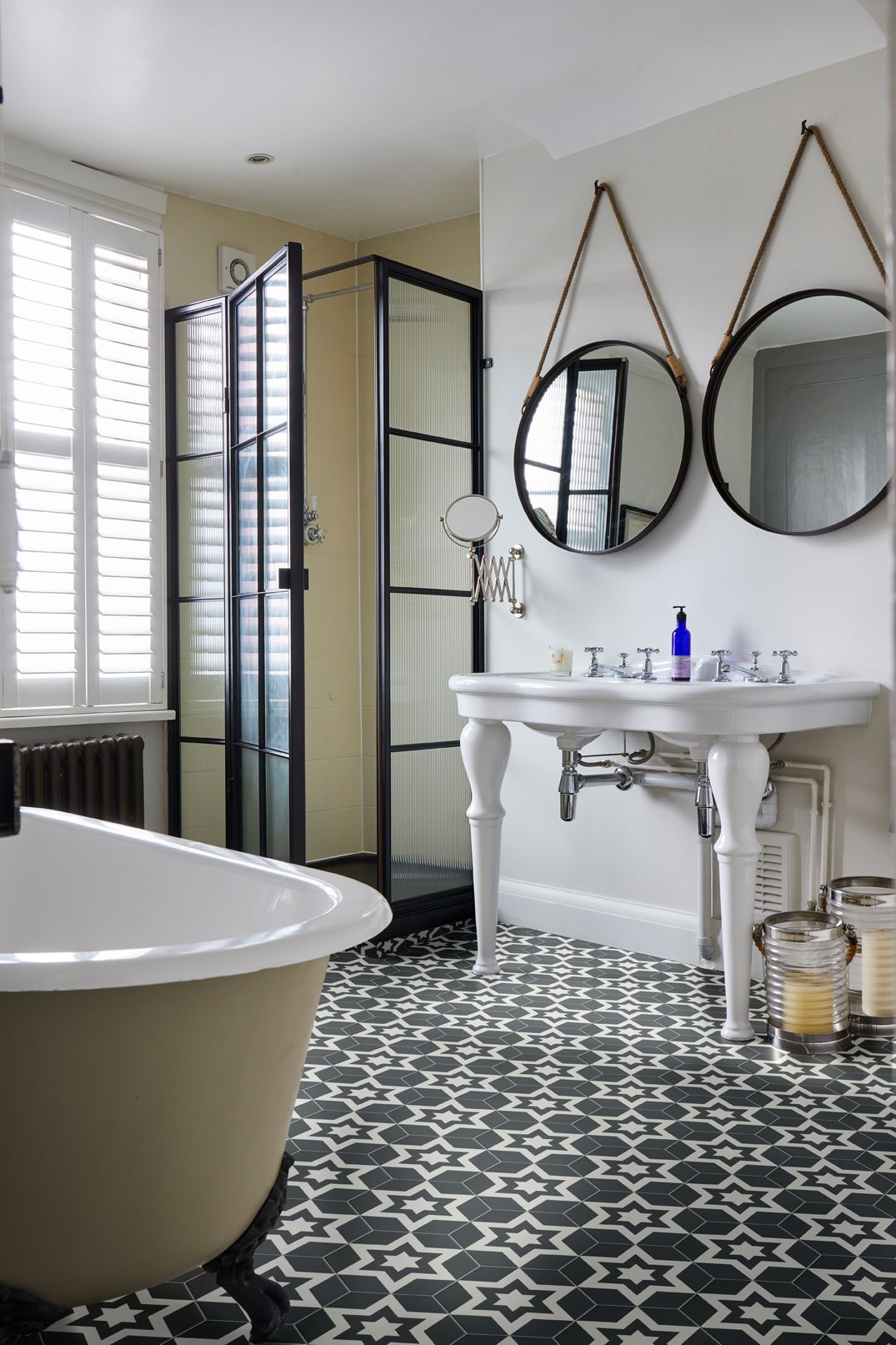 Bathroom Flooring Ideas: 10 Practical and Stylish Designs | Homebuilding