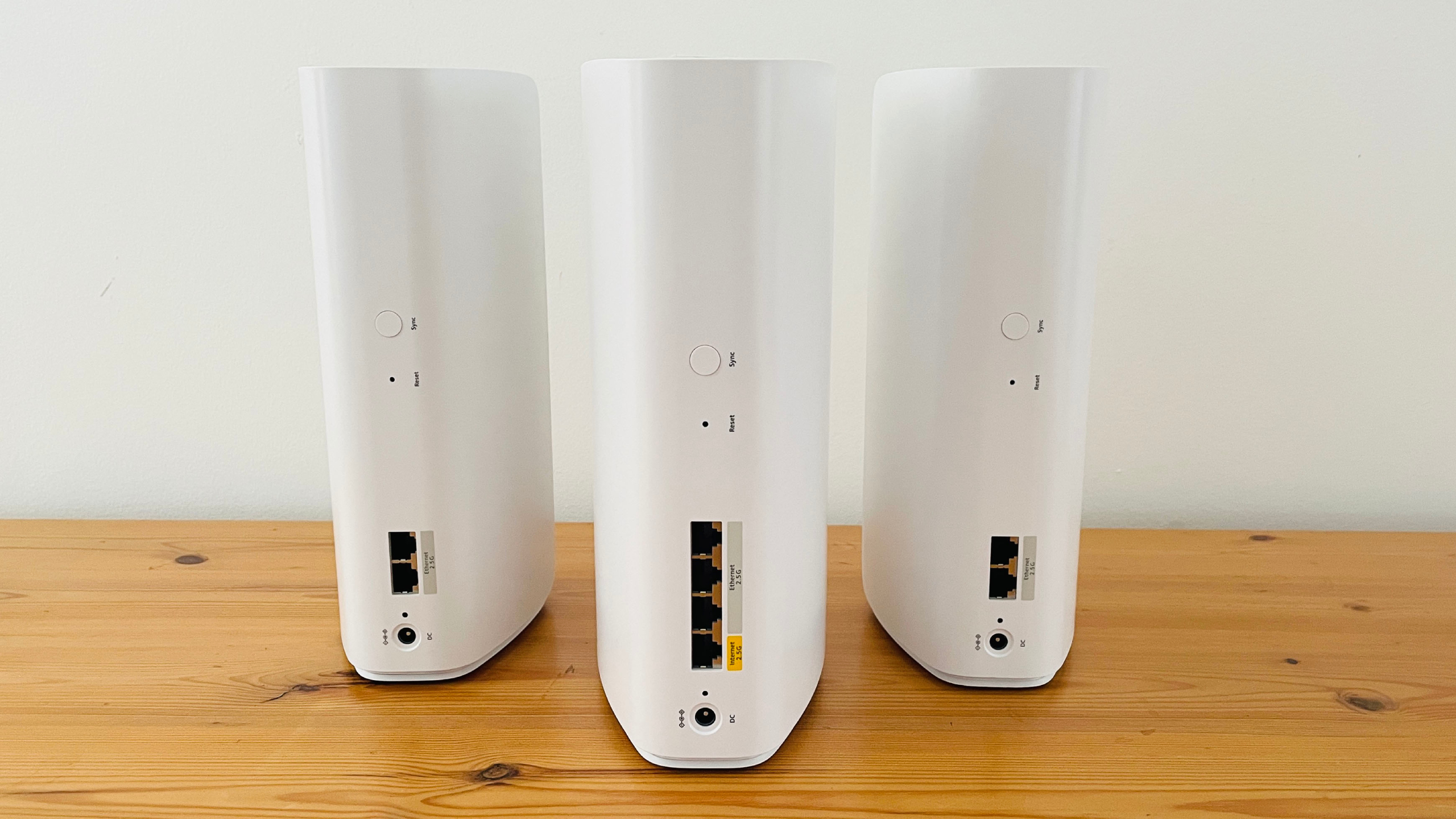 Selección de puerto trasero Netgear Orbi 770