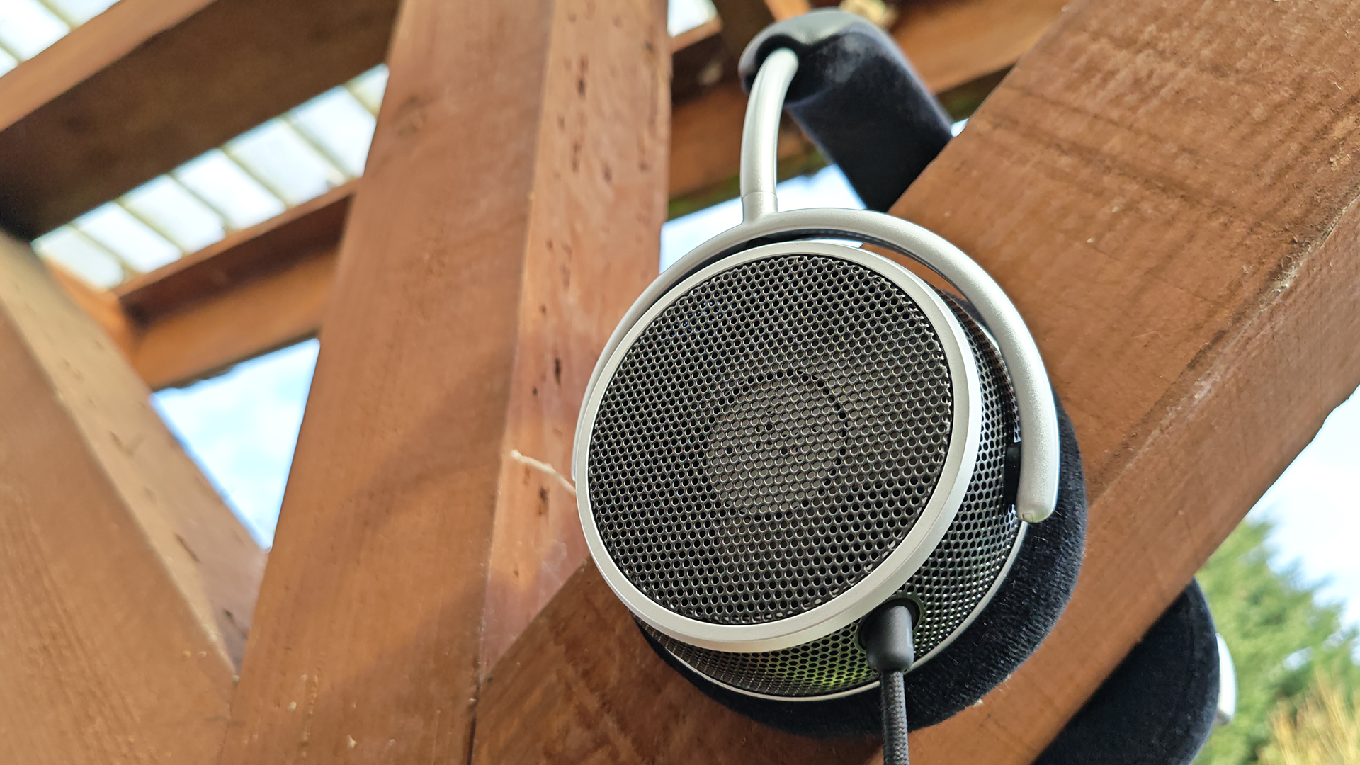 Various shots of the Grell OAE2 headphone.