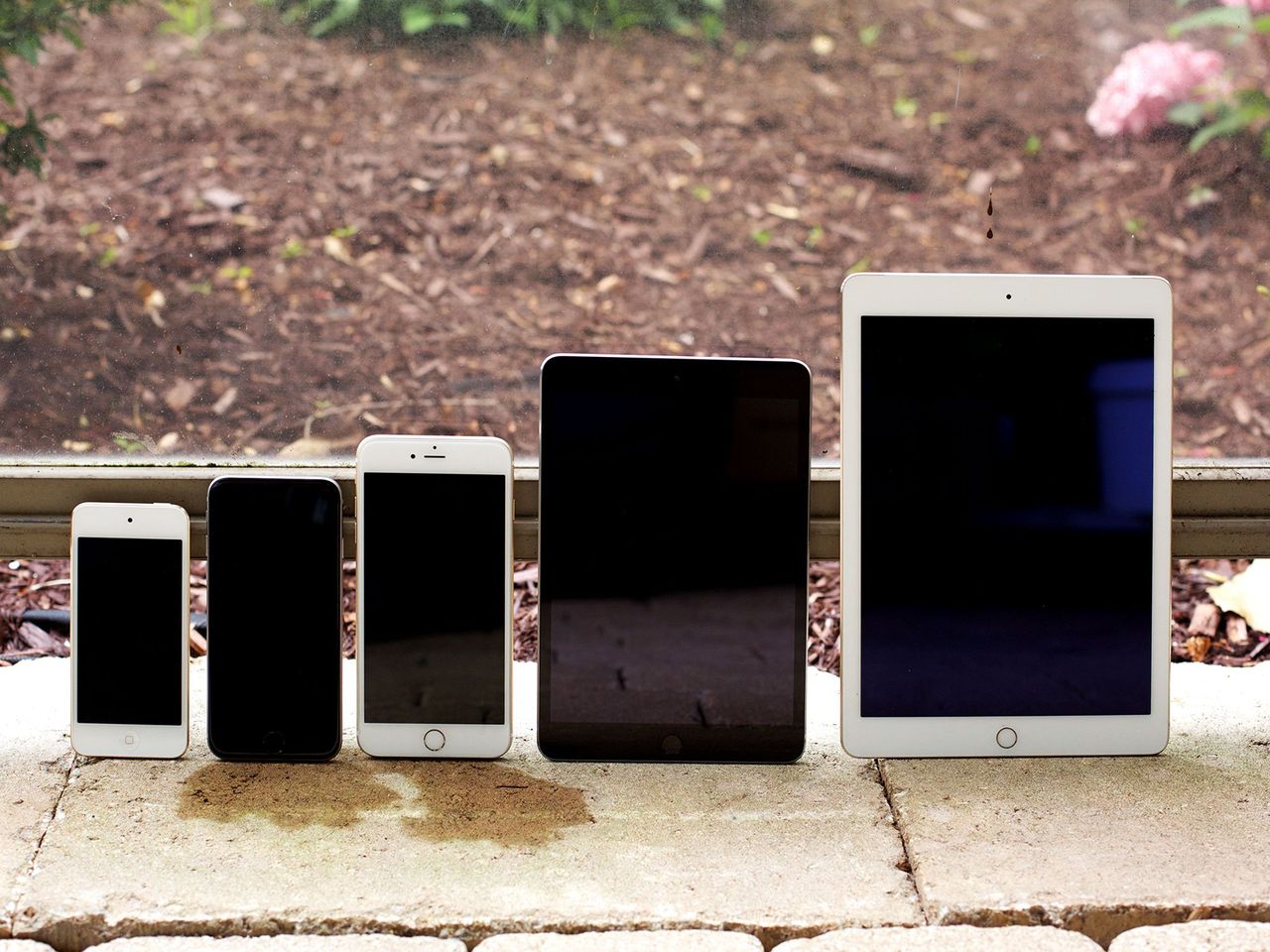 iOS device sizes from the front
