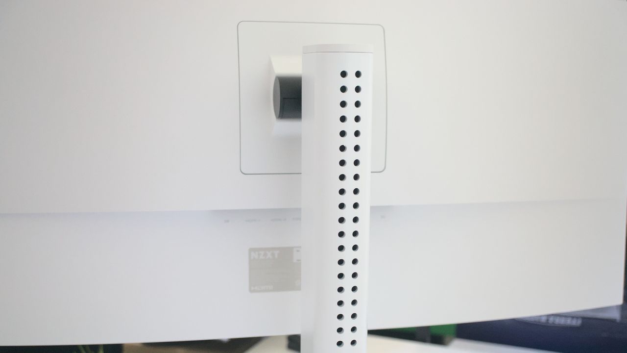 NZXT Canvas 32Q