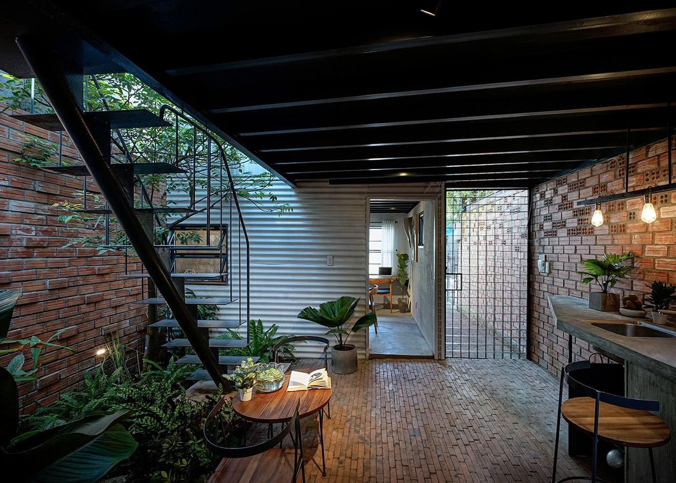 Sân Tad.atelier của ngôi nhà đô thị