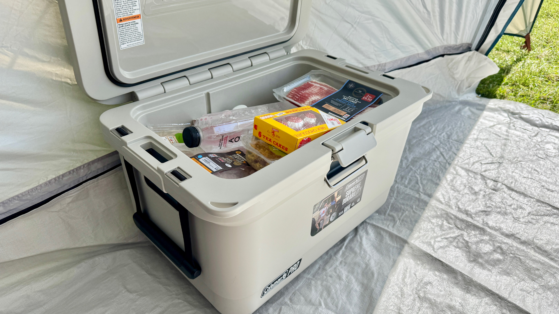 Coleman Pro 45QT stacked