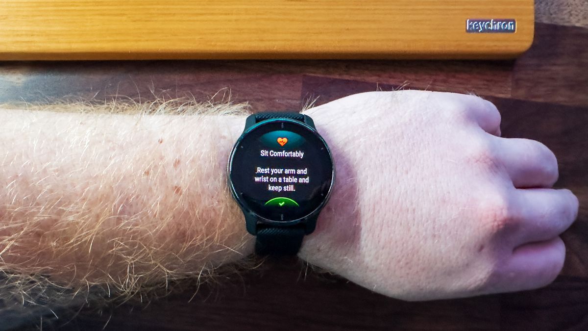 ECG app instructions on the Garmin Venu 2 Plus.