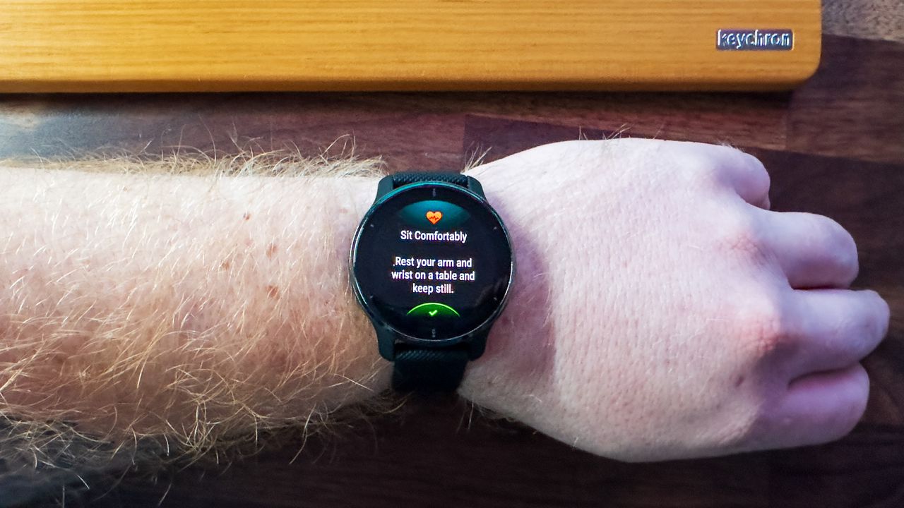 ECG app instructions on the Garmin Venu 2 Plus.