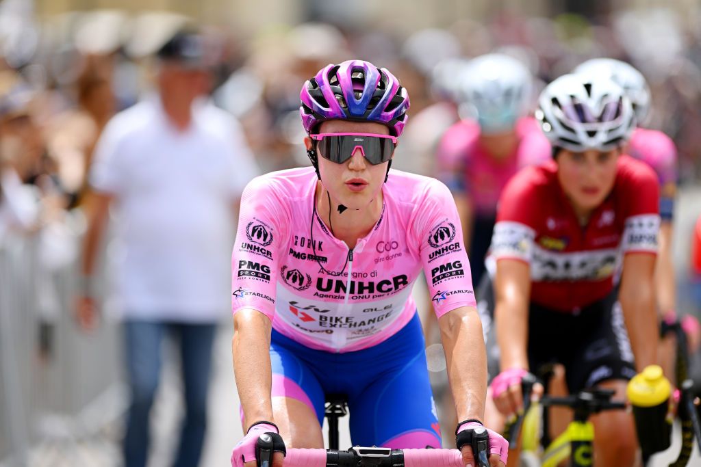 TORTOLI ITALY JULY 01 Kristen Faulkner of United States and Team BikeExchange Jayco pink leader jersey crosses the finish line during the 33rd Giro dItalia Donne 2022 Stage 2 a 1065km stage from Villasimius to Tortoli GiroDonne UCIWWT on July 01 2022 in Tortoli Italy Photo by Dario BelingheriGetty Images