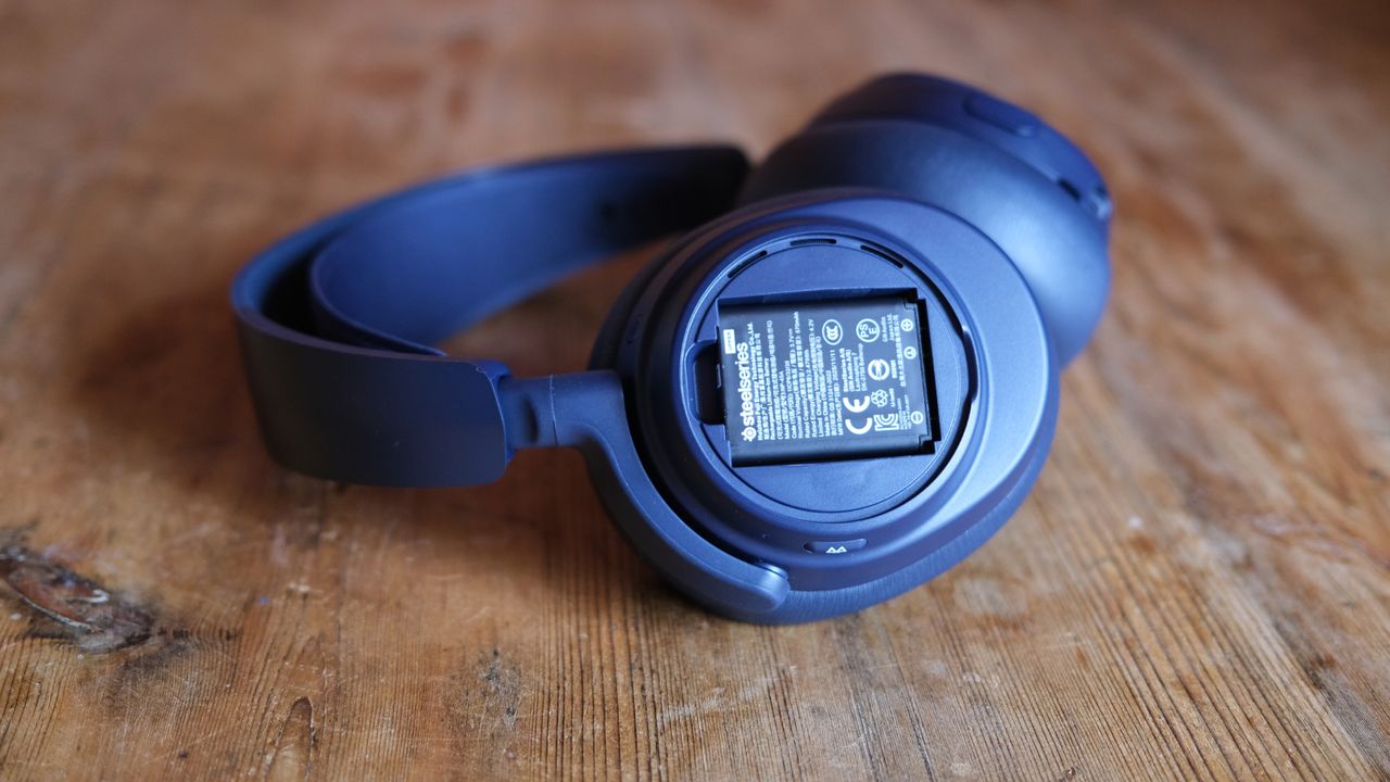 SteelSeries Arctis Nova Pro Omni