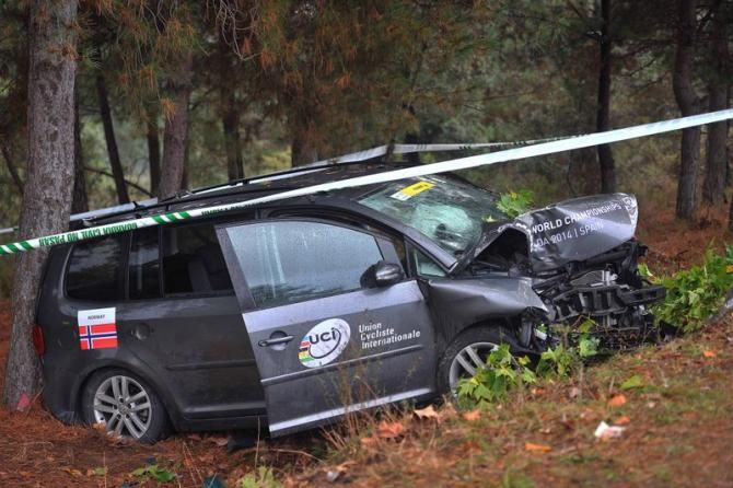 Norway was forced to change cars after this crash