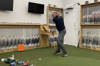 Ball test swing SGGT