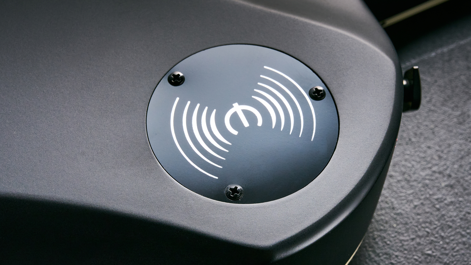 The toggle switch panel on the Epiphone Prophecy Les Paul Baritone