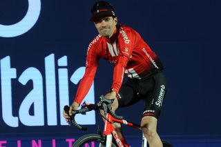 Tom Dumoulin (Team Sunweb) rides onto the stage at the Giro presentation