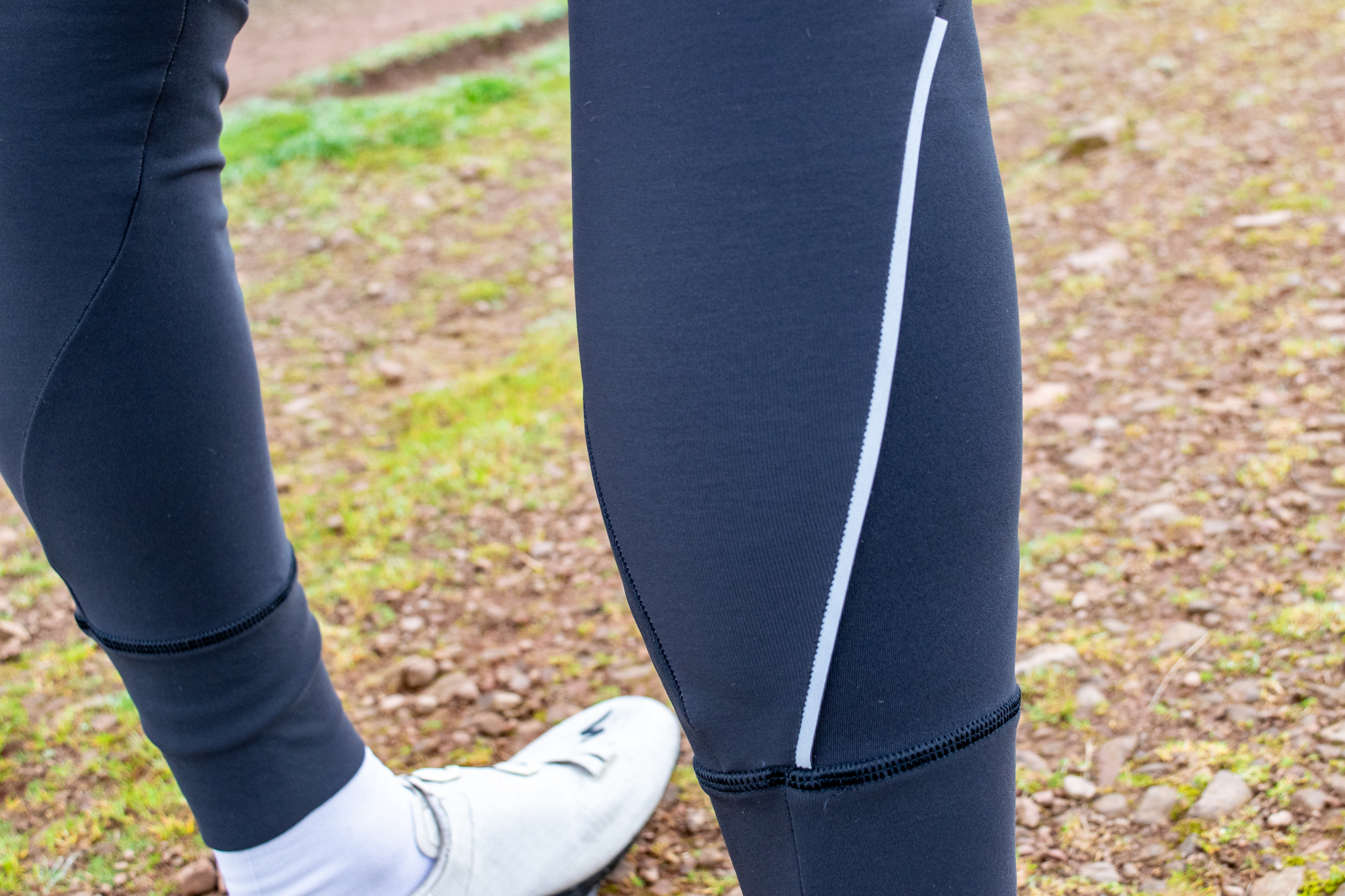 The reflecive ankle detailing on a pair of Van Rysel RCR bibtights