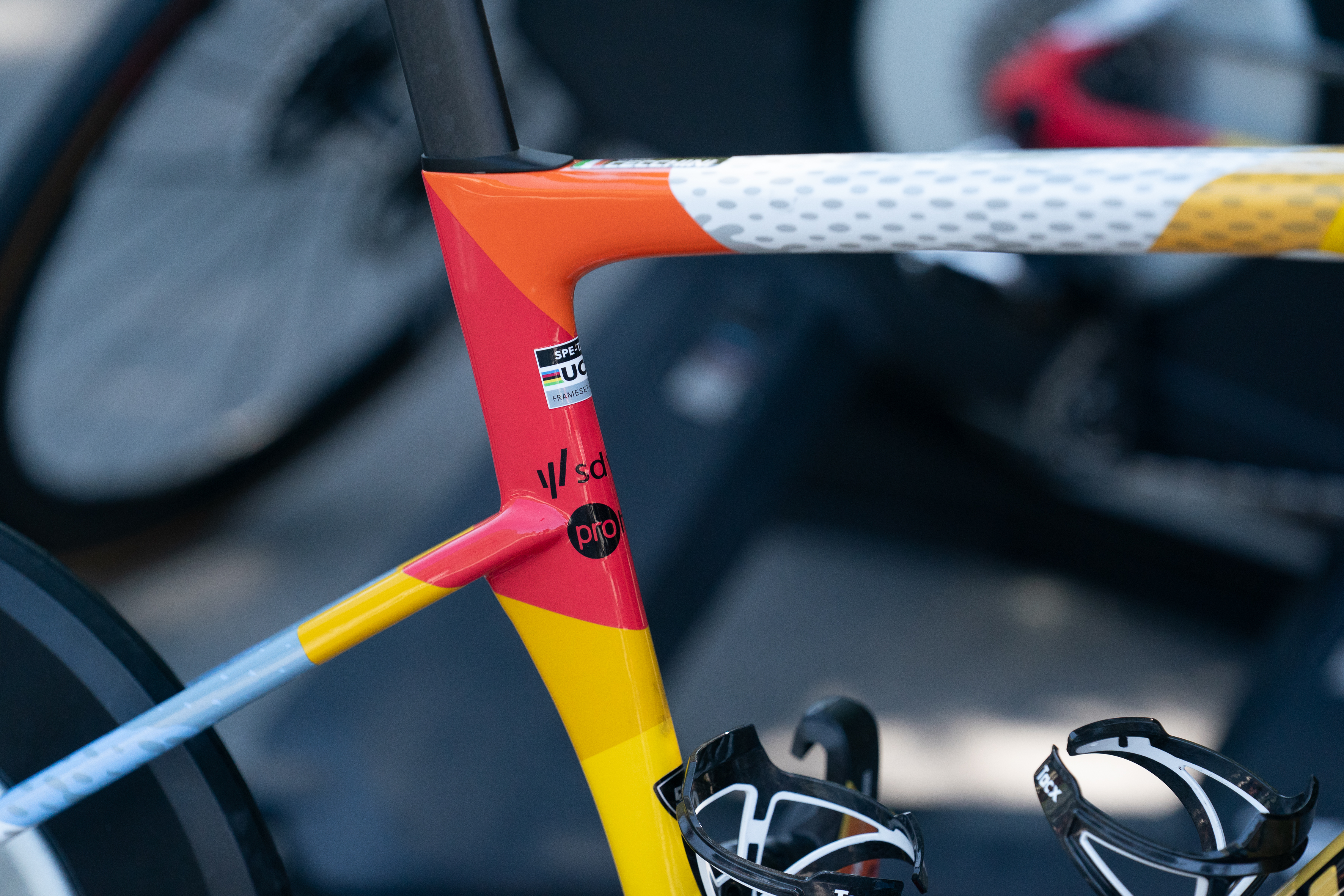 SD Worx's custom painted specialized tarmac at tour de france femmes
