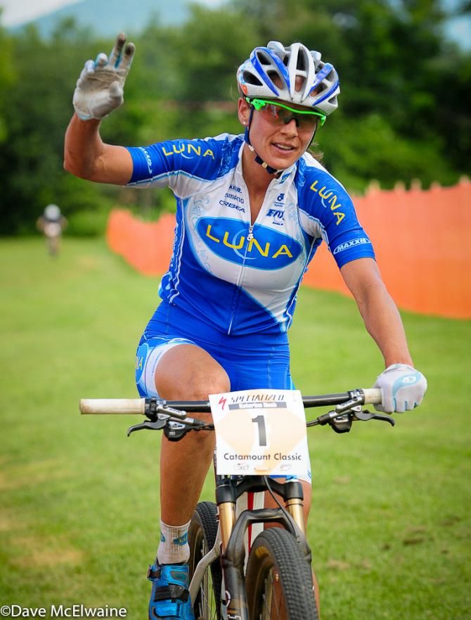 Katerina Nash (Luna Pro Team) finishing second