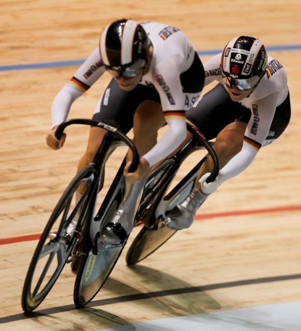 The German pair power to a world record.