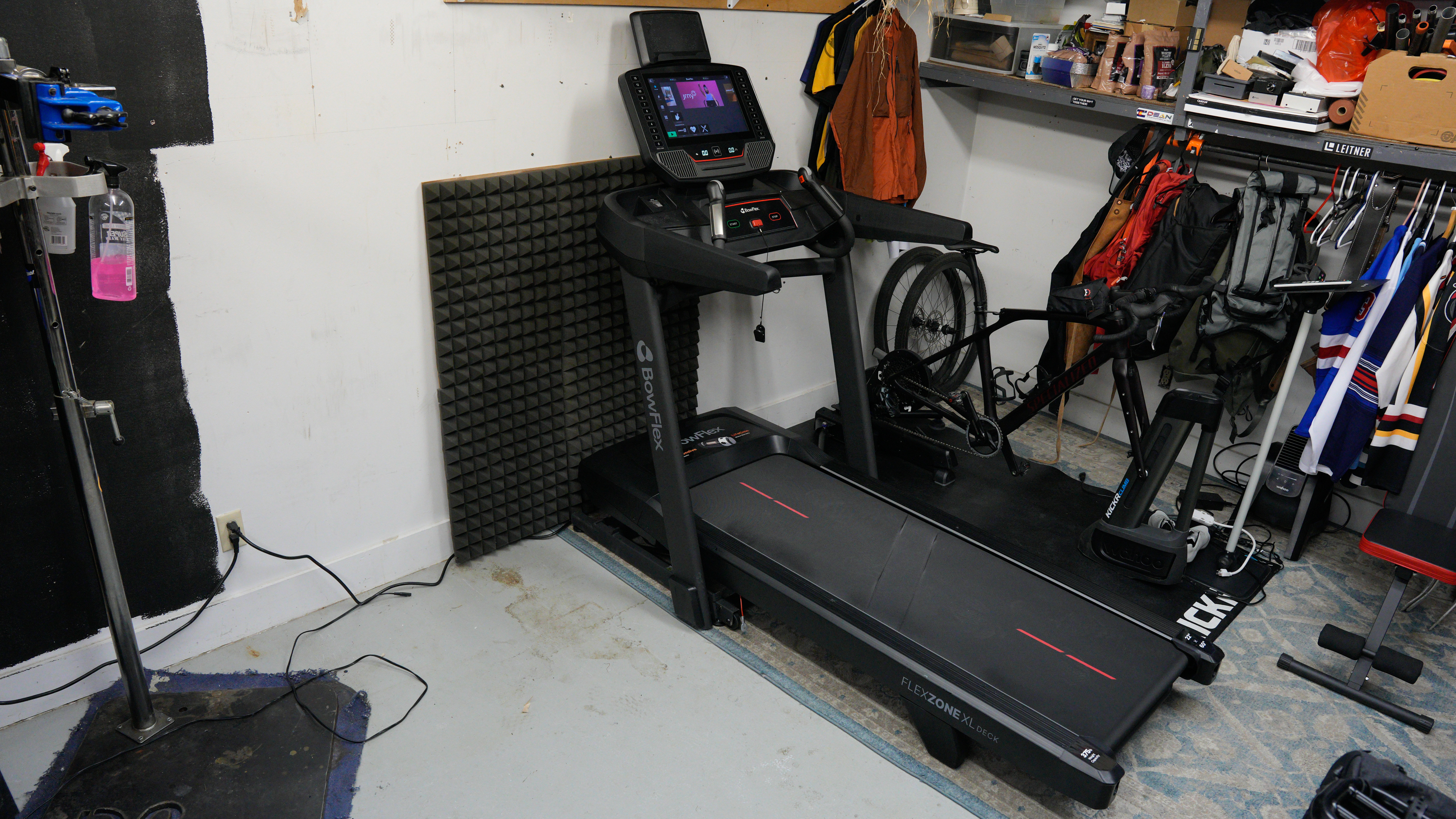Bowflex T16 in garage of tester side on